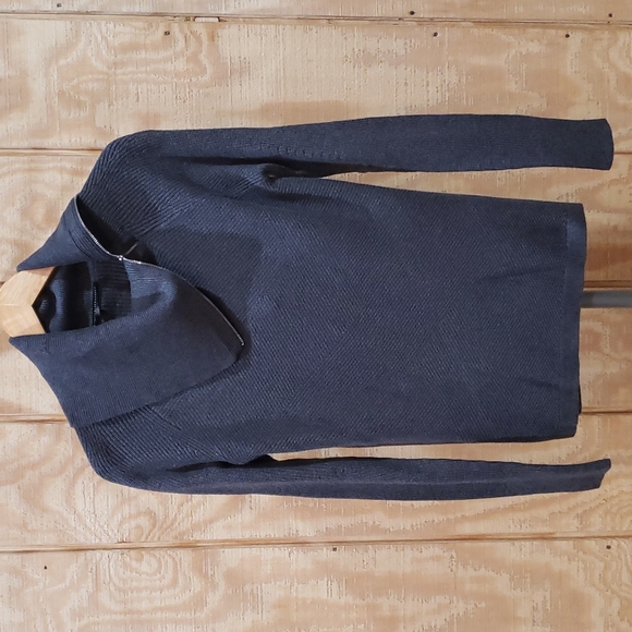 White House Black Market Sweaters - WHBM NWT Ribbed Zip Pullover Turtleneck Sweater Size S